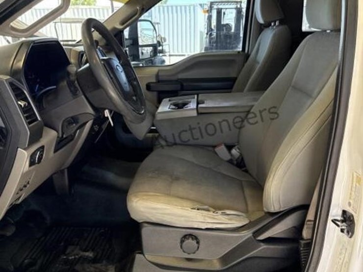 2017-ford-f250-image-22