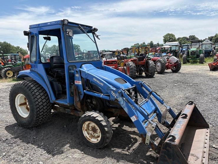 new-holland-tc45-image-11