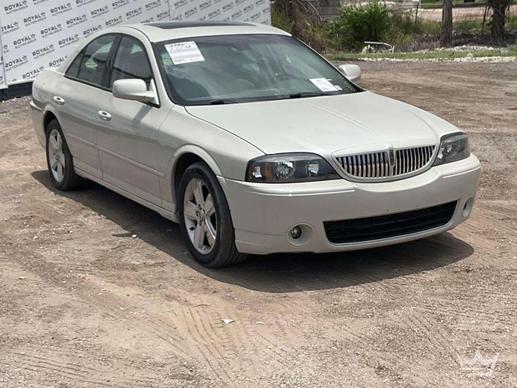 2006-lincoln-ls-sedan-image-2