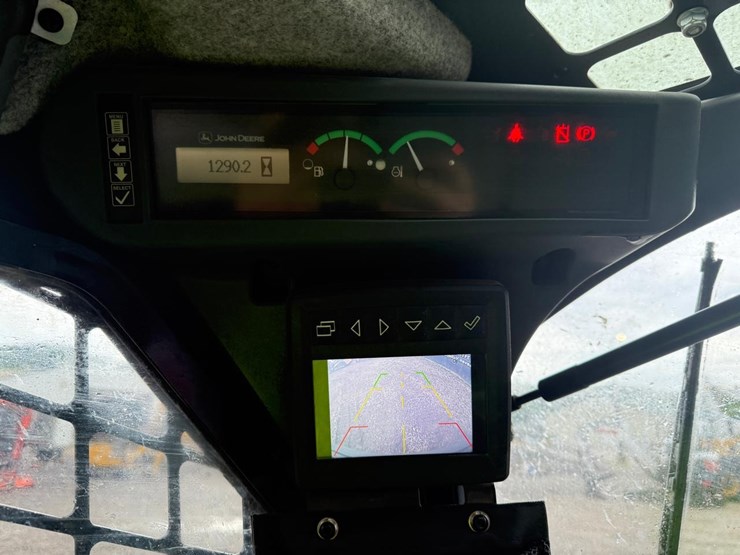 2018-deere-333g-image-23