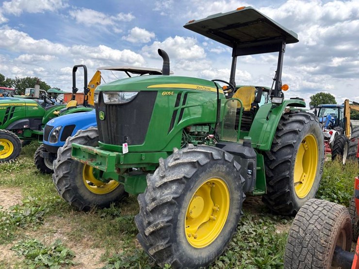 2020-john-deere-6105e-image-20