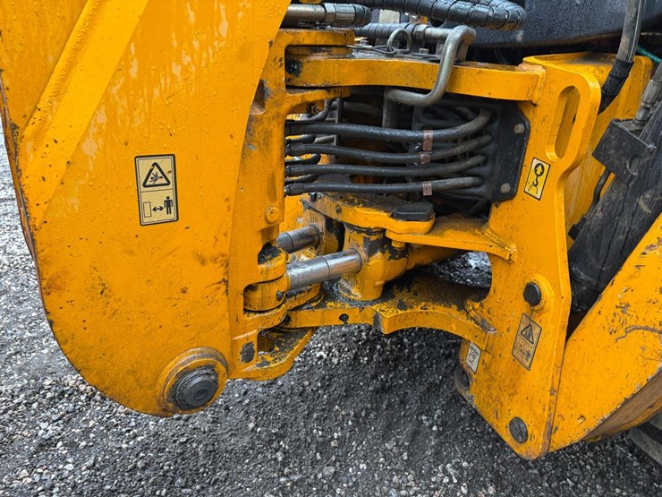 jcb-3cx14-image-14