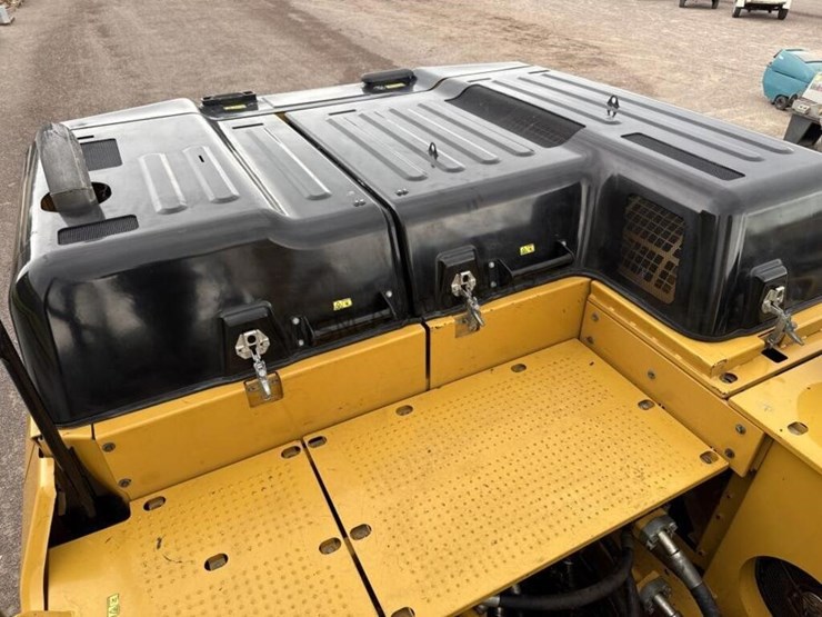 2013-caterpillar-349el-image-46