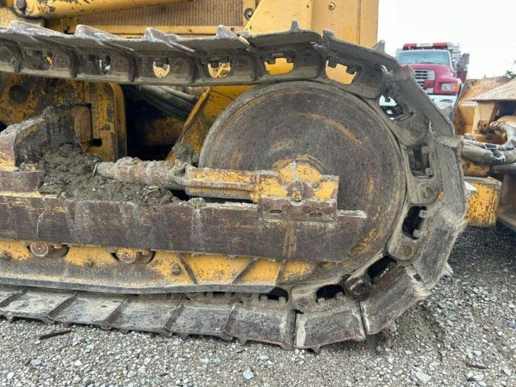 1985-john-deere-450e-image-47
