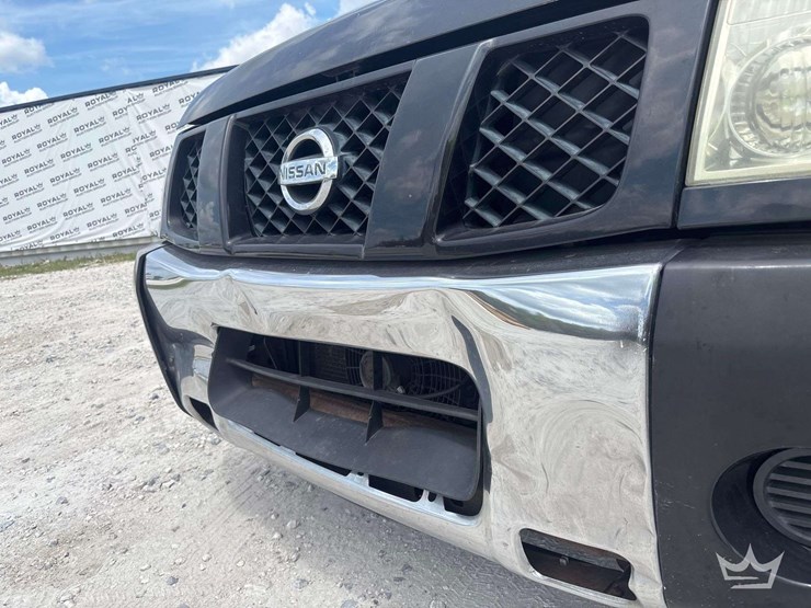 2006-nissan-armada-image-6