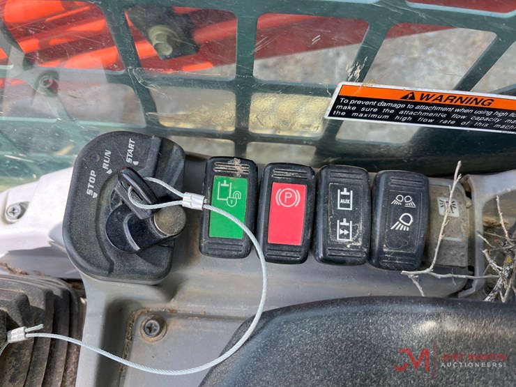 kubota-svl90-2-image-12