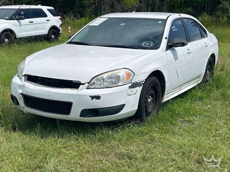2014-chevrolet-impala-sedan-image-1