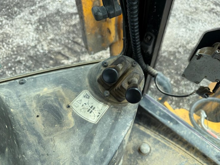 jcb-3cx14-image-29