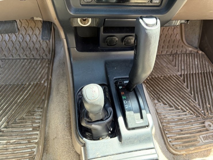 2001-toyota-4-runner-image-29