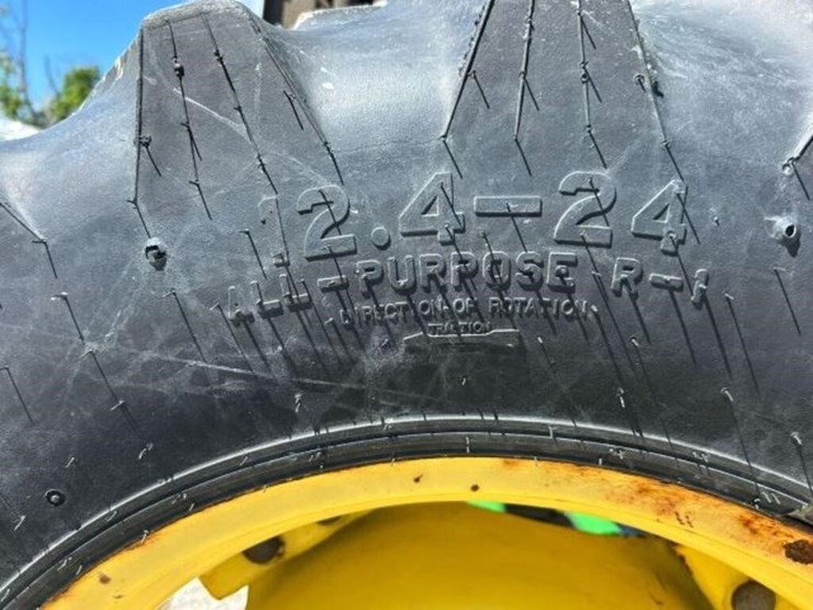 2016-john-deere-5085e-image-59