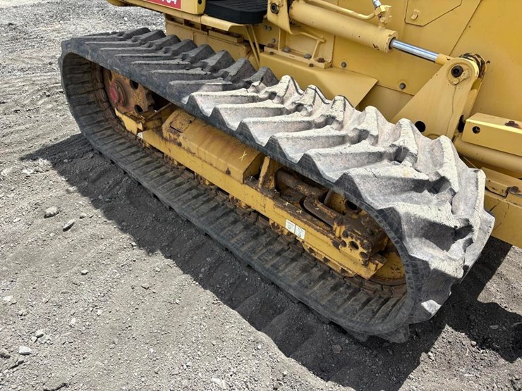 2012-komatsu-d21p-image-9