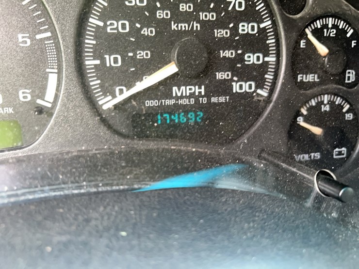 2003-chevrolet-s10-image-13