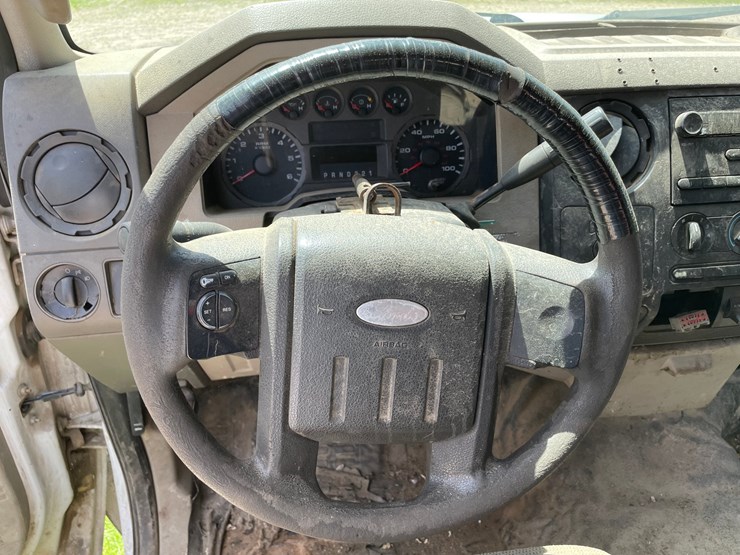 2008-ford-f350-image-32