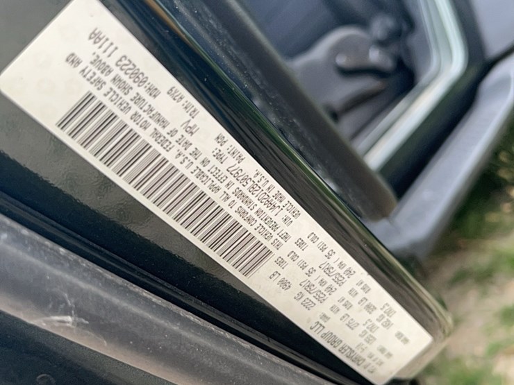 2011-jeep-wrangler-sport-image-18
