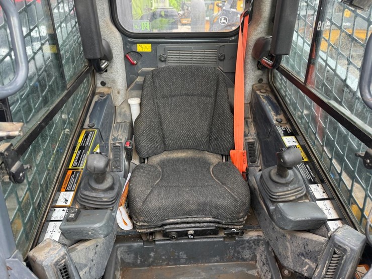 2018-deere-333g-image-20