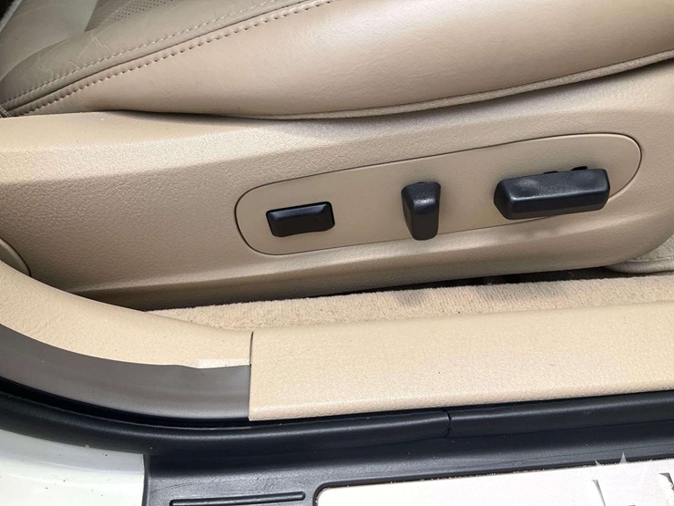 2006-lincoln-ls-sedan-image-25