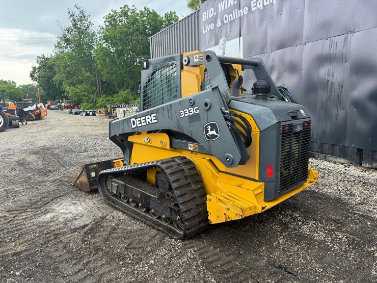2018-deere-333g-image-2