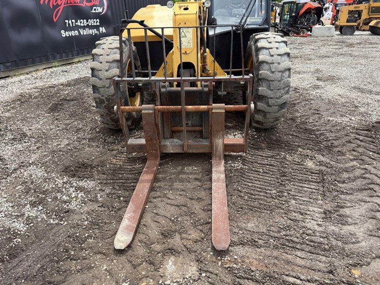 caterpillar-th406-image-9