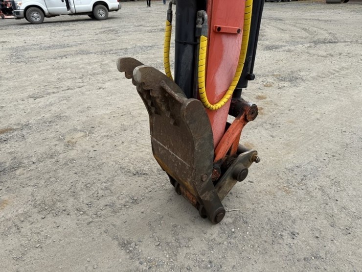 2014-kubota-kx080-4-image-12