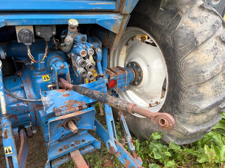 ford-5610-image-14