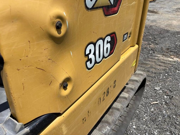 2021-caterpillar-306-cr-image-17