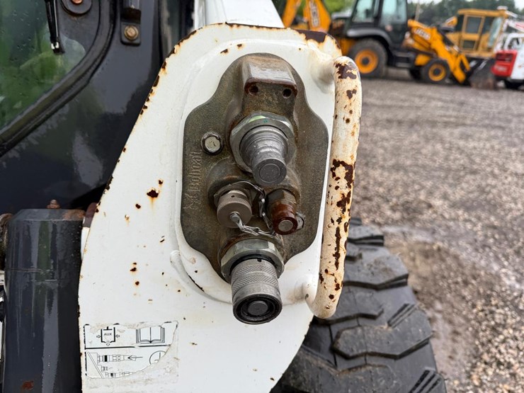 2018-bobcat-s650-image-11