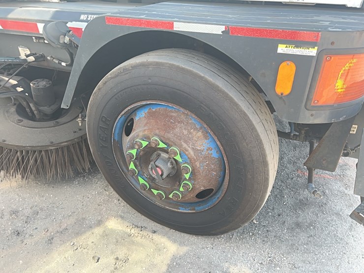 2018-global-m4-sweeper-image-8