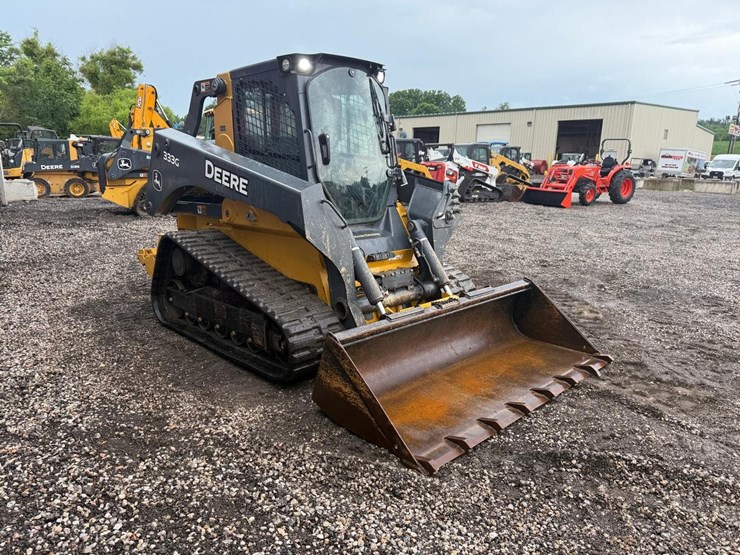 2018-deere-333g-image-6