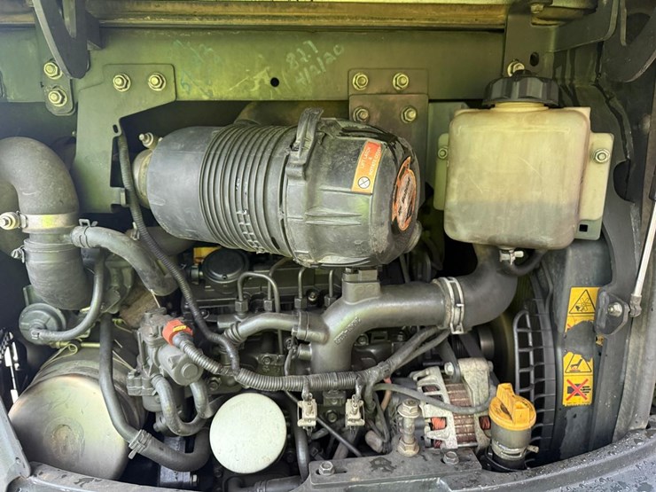 2019-bobcat-e35-image-15