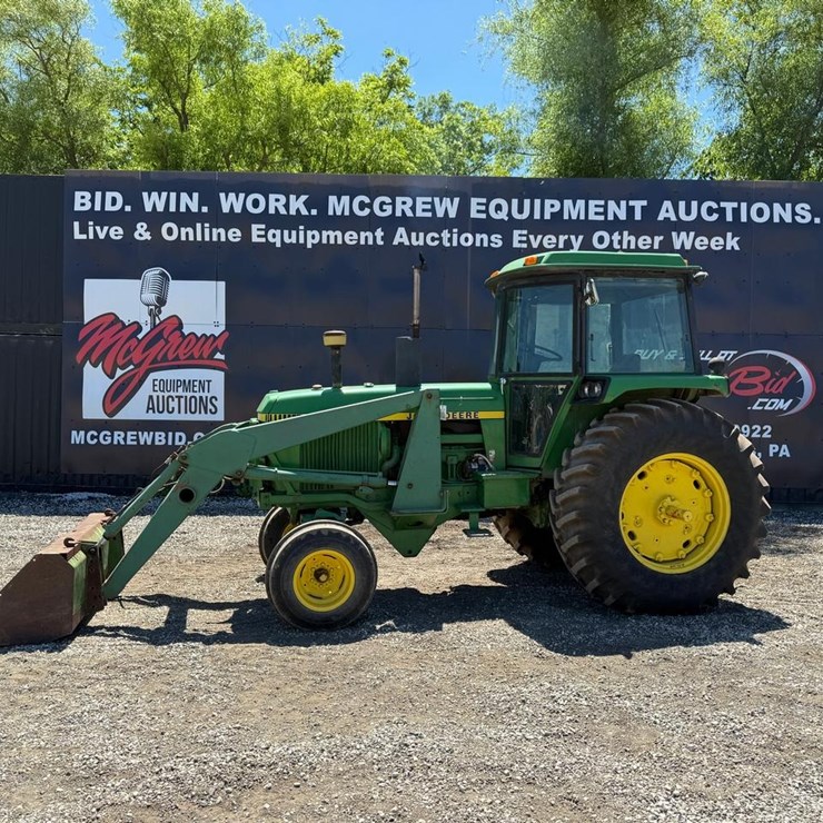 JOHN DEERE 4040