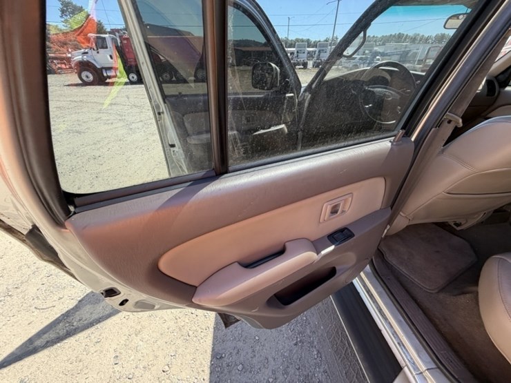 2001-toyota-4-runner-image-22