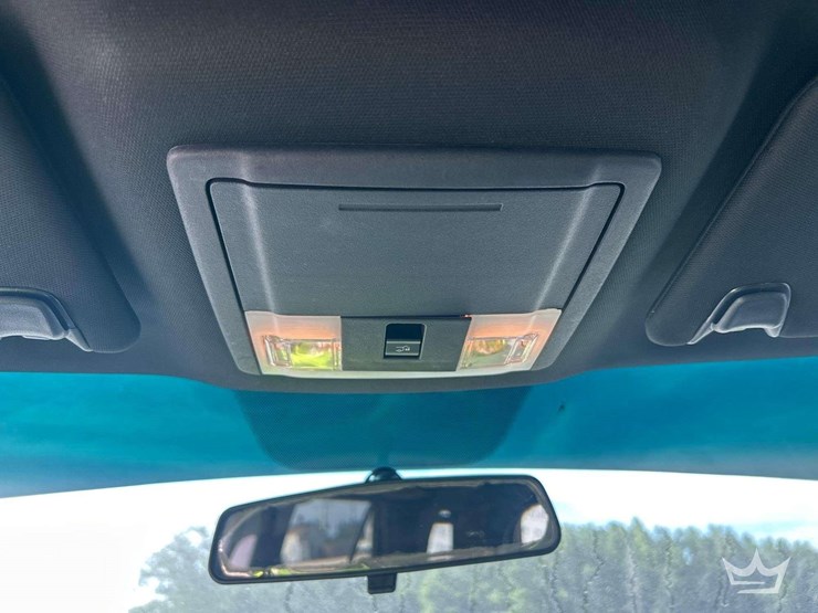 2016-ford-explorer-image-19