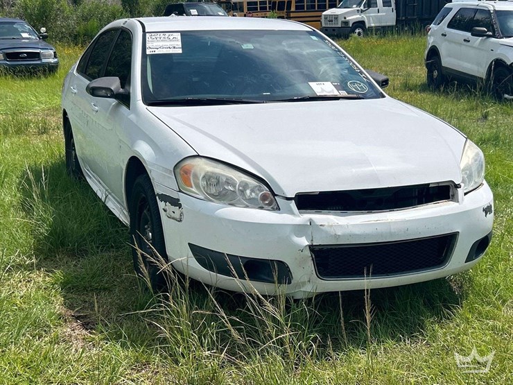 2014-chevrolet-impala-sedan-image-4