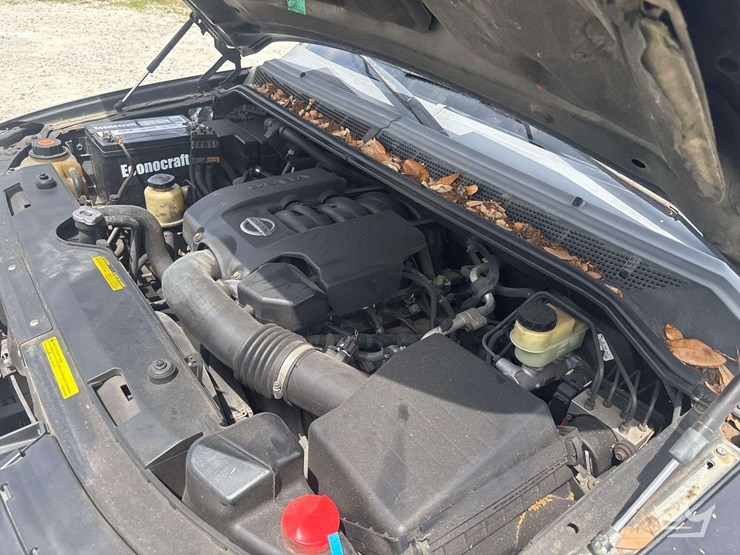 2006-nissan-armada-image-8