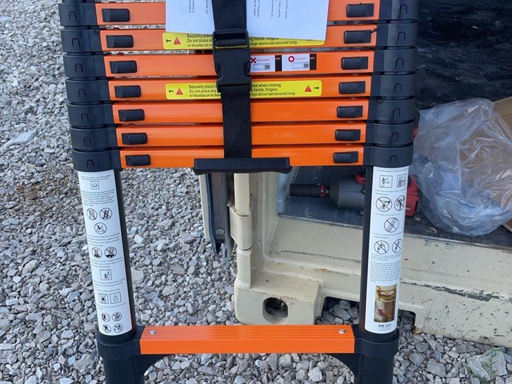 10-step-single-side-telescoping-ladder-image-1