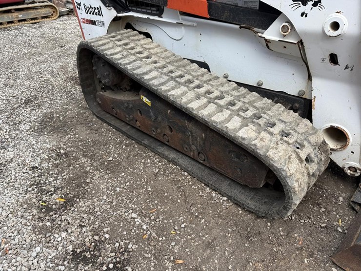 bobcat-t870-image-12