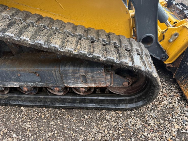 2021-deere-325g-image-14