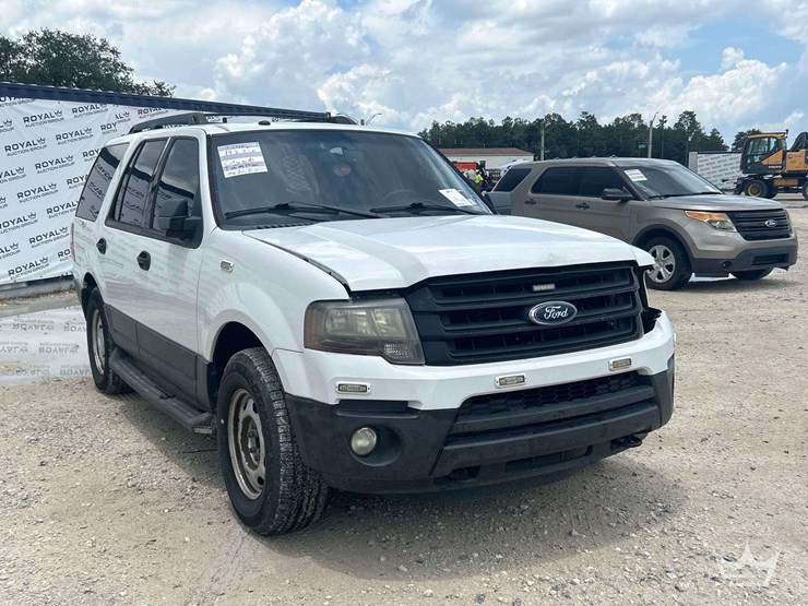 2016-ford-expedition-image-4