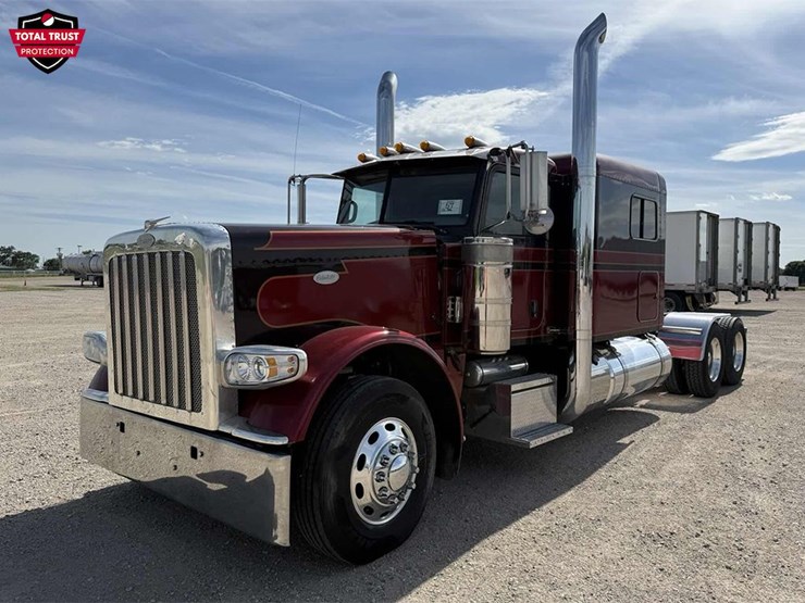 2022-peterbilt-389-image-1