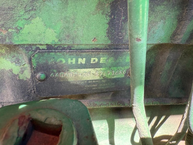 john-deere-4040-image-33