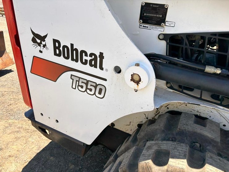 bobcat-t550-image-11