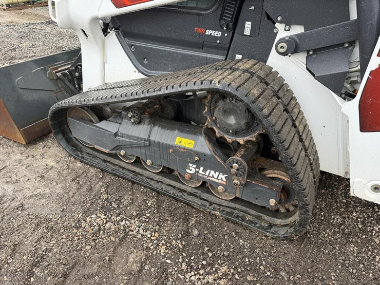 2022-bobcat-t76-image-17