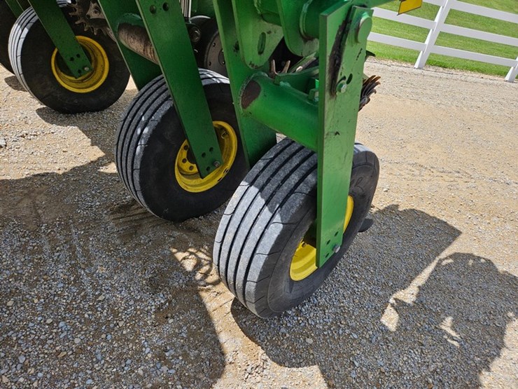 john-deere-1770-image-54