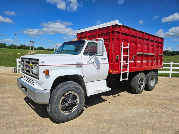 1979-gmc-7000-image-1