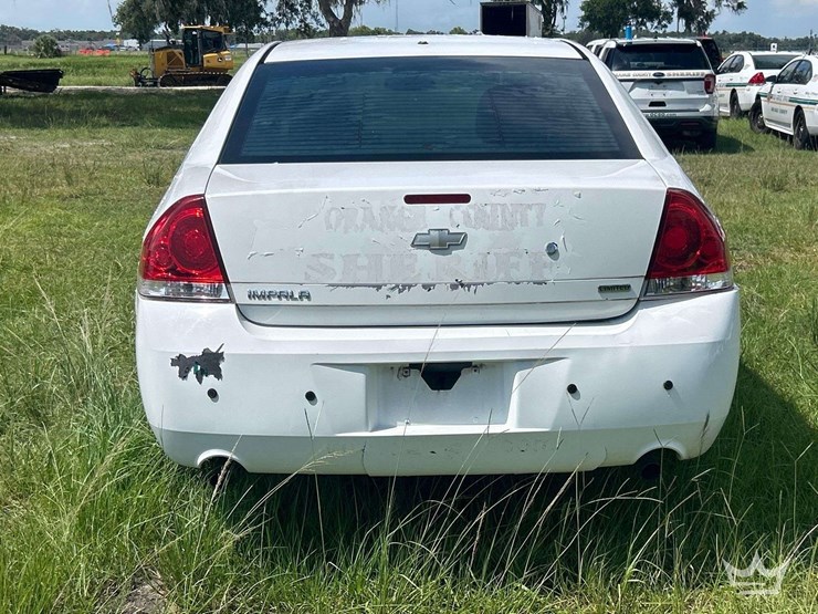 2014-chevrolet-impala-sedan-image-25