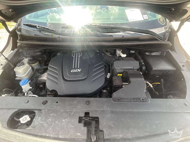 2017-kia-sedona-image-8