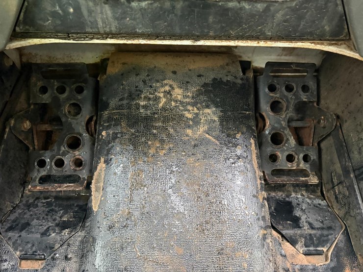 2018-bobcat-s650-image-18