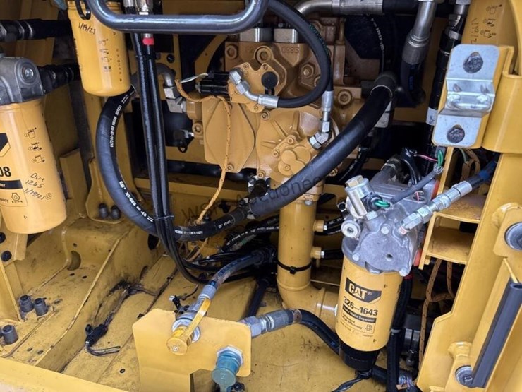 2013-caterpillar-349el-image-57