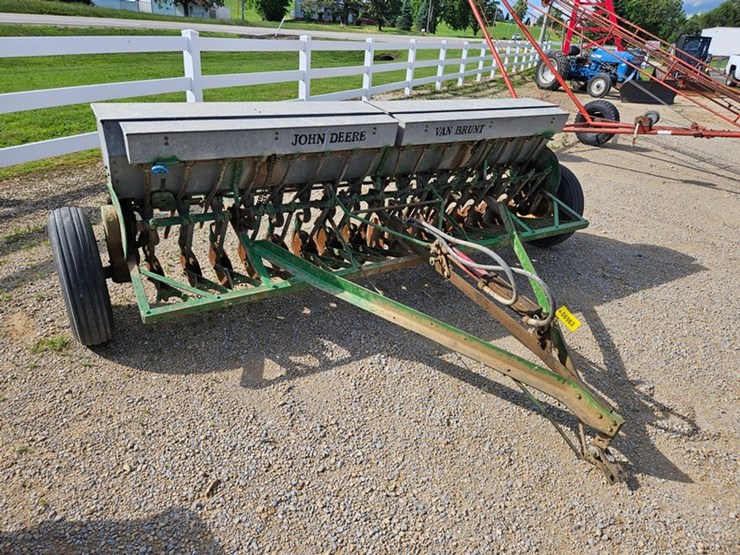 john-deere-10-image-7