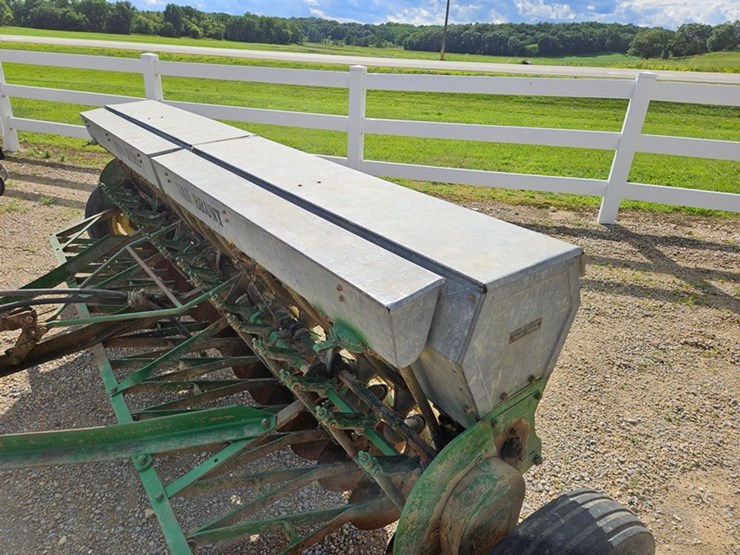 john-deere-10-image-26